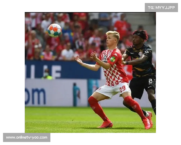 美因茨组织混乱，丢球权次数联赛最高